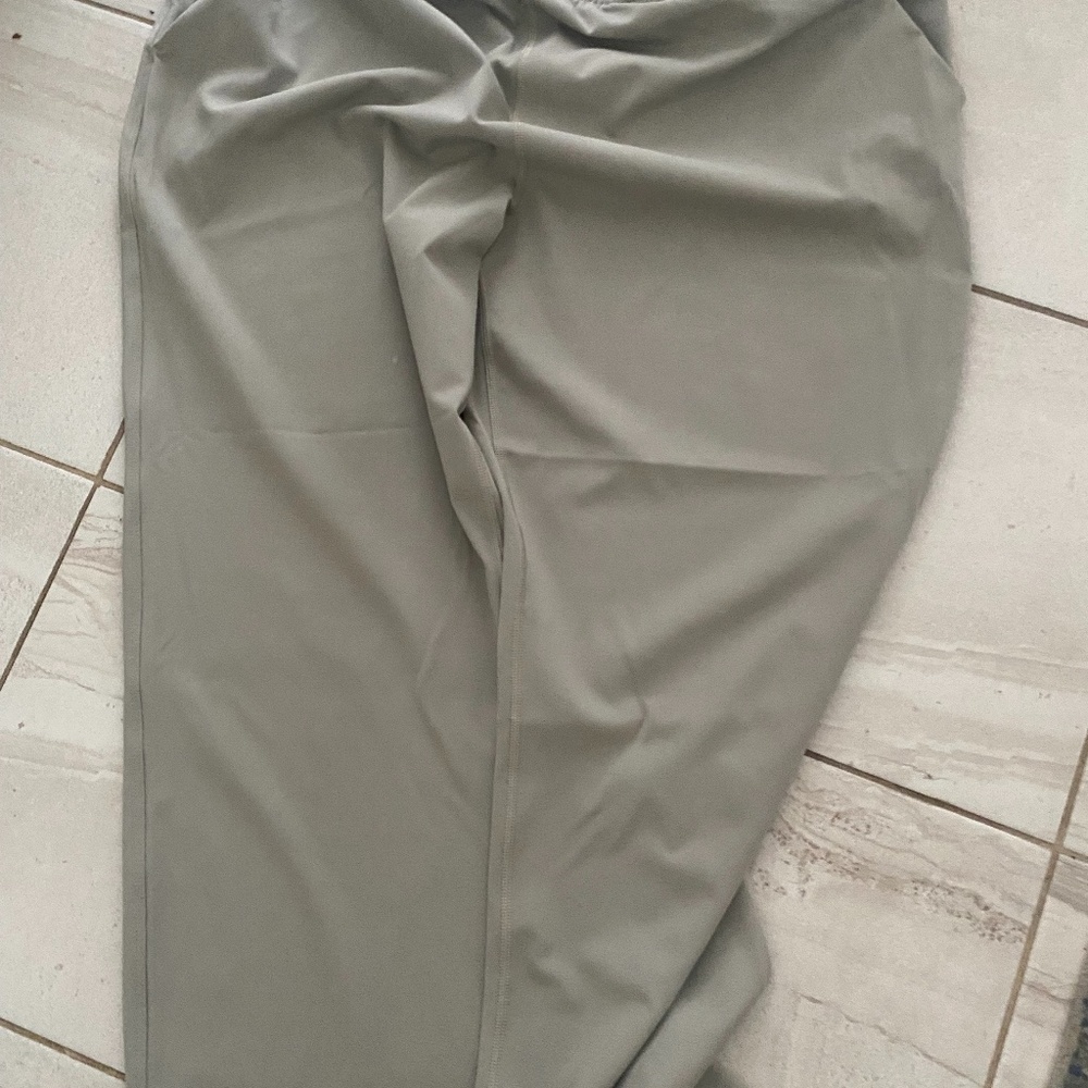 Babaton Aritzia joggers pants size 1XL new with tag